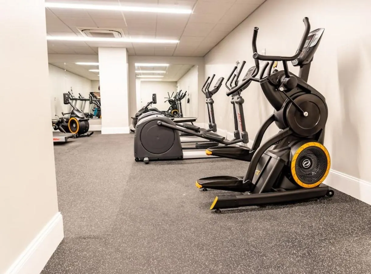 פיטסבורג Hostwise Stays - The Washington At Chatham - Free Parking, Private Gym, Skyline Views! 0*,